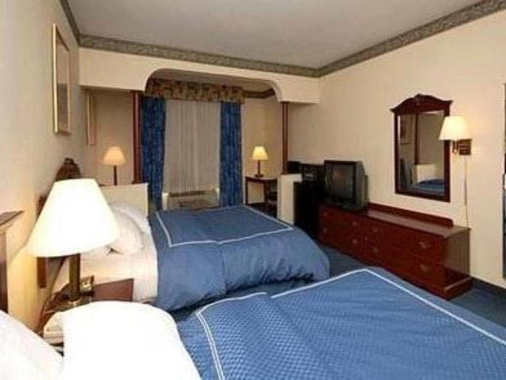 Plainview Comfort Suites מראה חיצוני תמונה