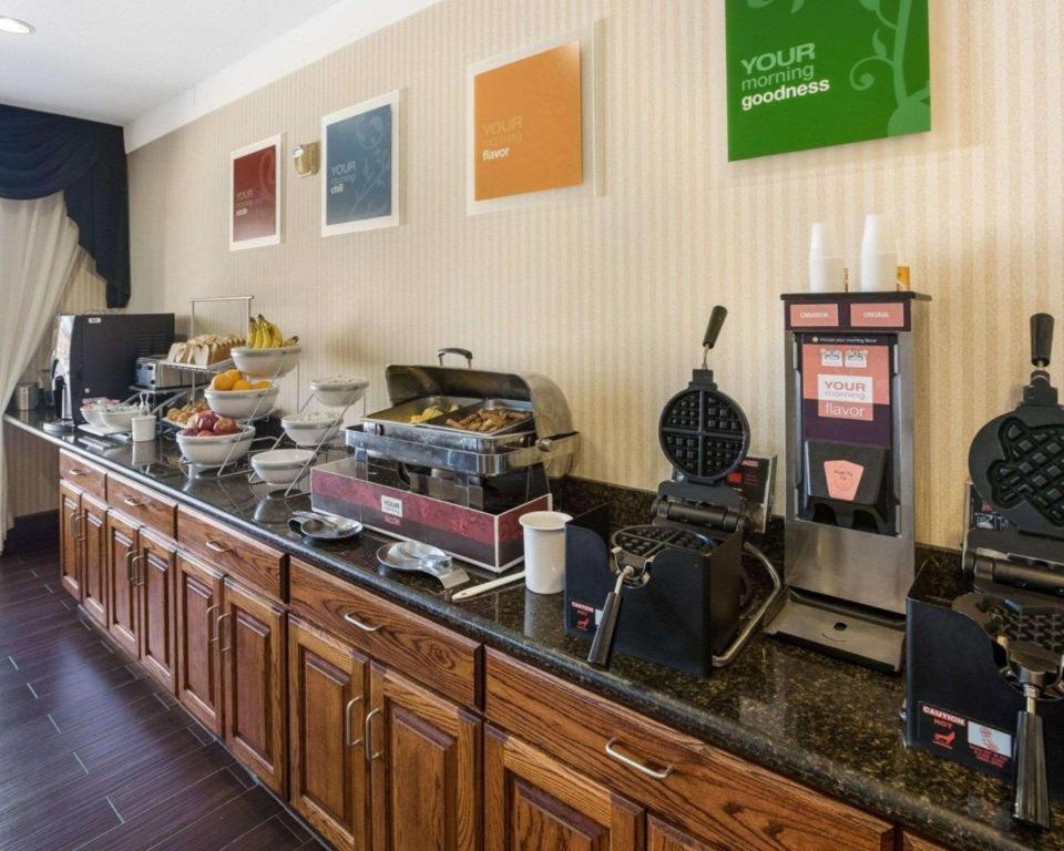 Plainview Comfort Suites מראה חיצוני תמונה
