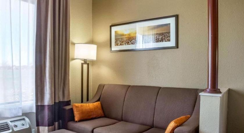 Plainview Comfort Suites מראה חיצוני תמונה