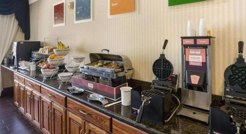 Plainview Comfort Suites מראה חיצוני תמונה