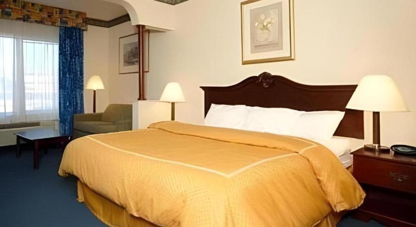 Plainview Comfort Suites מראה חיצוני תמונה
